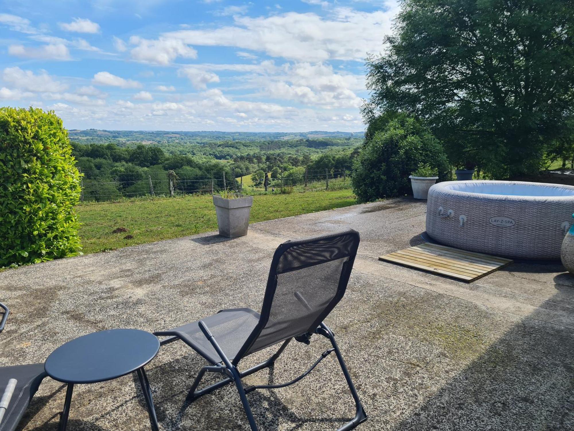 Family Home With Pool Saint-Lon-Les-Mines Esterno foto